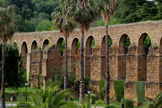 barbeeanne-aquaduct-2529261_640